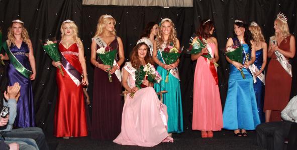 Miss Bedfordshire 2012 group shot