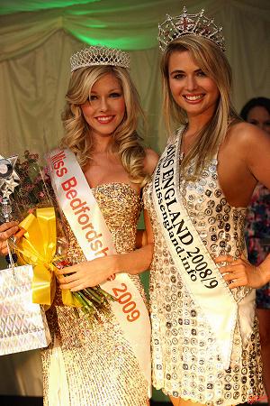 Anna Watts & Laura Coleman at the final of Miss Bedfordshire 2009